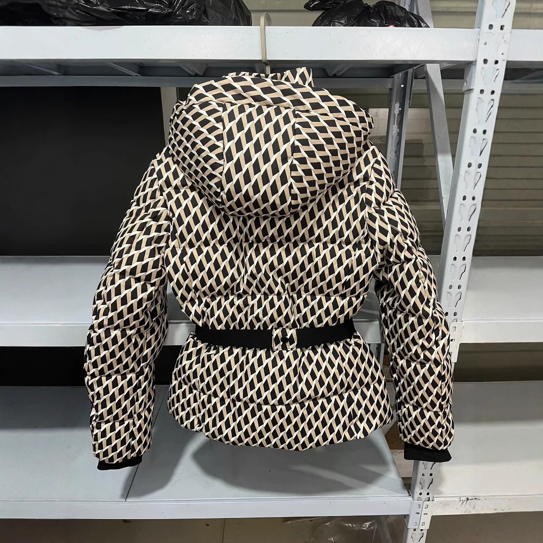 Conjunto de esquí de dos pieza - Winter Clothing For Sale reseña y precio